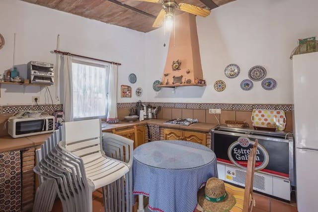 Villa til salg i Las Gabias med swimmingpool garage - € 515.000 (Ref: 9837352)