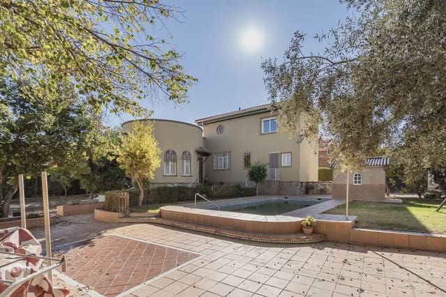 Villa til salg i Las Gabias med swimmingpool garage - € 515.000 (Ref: 9837352)