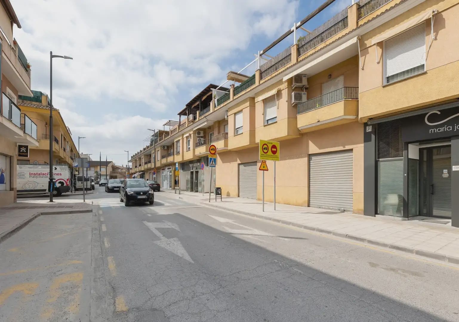 Local Comercial en Churriana de la Vega en venta - 129.000 € (Ref: 9837356)