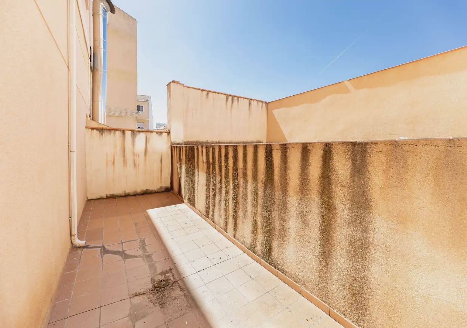 Local Comercial en Churriana de la Vega en venta - 129.000 € (Ref: 9837356)