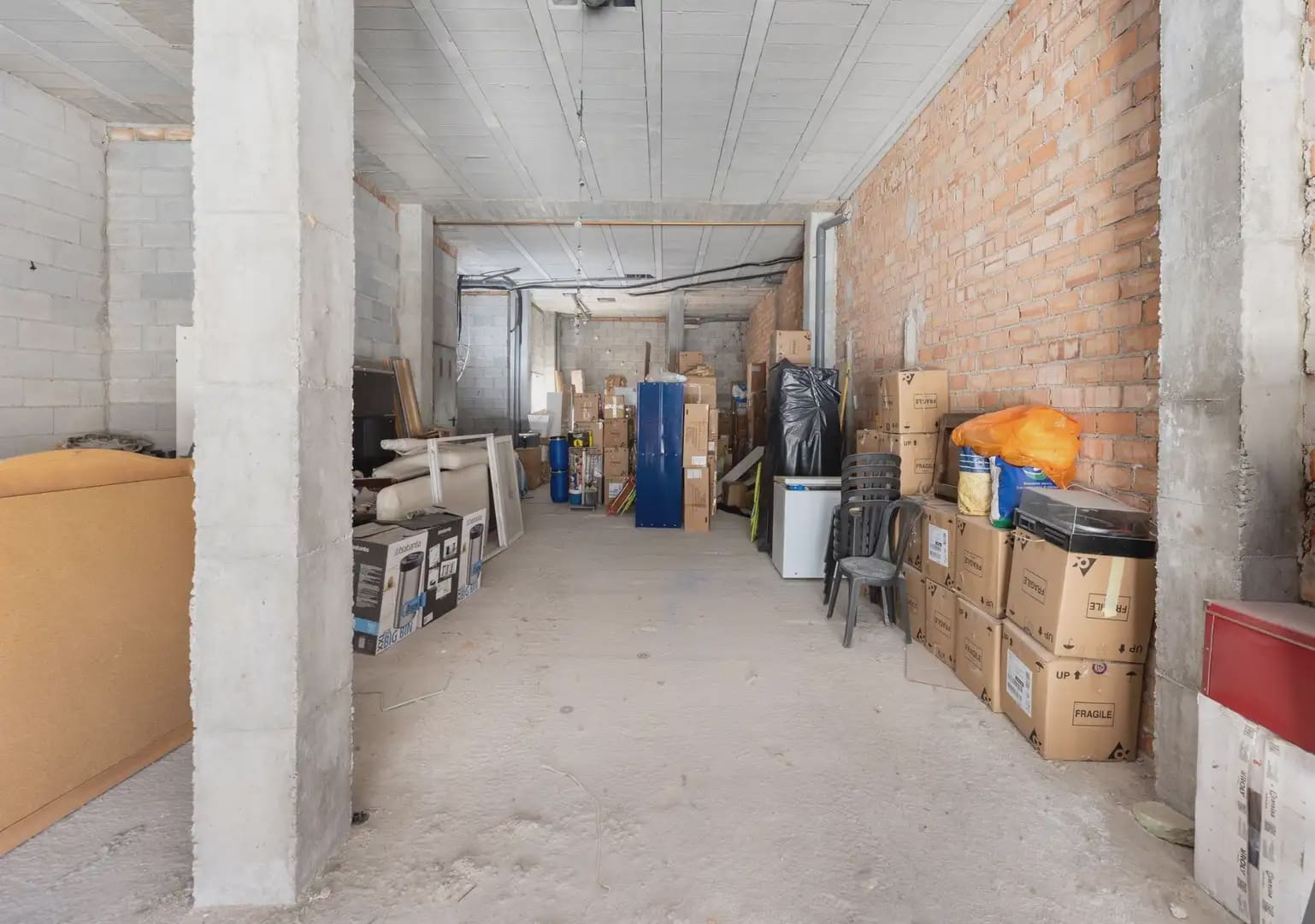 Local Comercial en Churriana de la Vega en venta - 129.000 € (Ref: 9837356)
