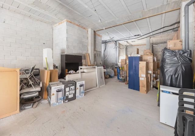 Commerciale in vendita in Churriana de la Vega - 129.000 € (Rif: 9837356)