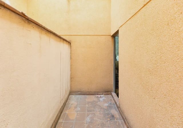 Commerciale in vendita in Churriana de la Vega - 129.000 € (Rif: 9837356)