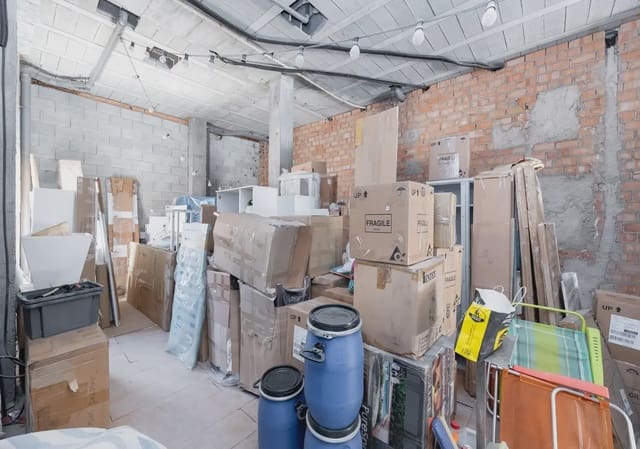 Commerciale in vendita in Churriana de la Vega - 129.000 € (Rif: 9837356)