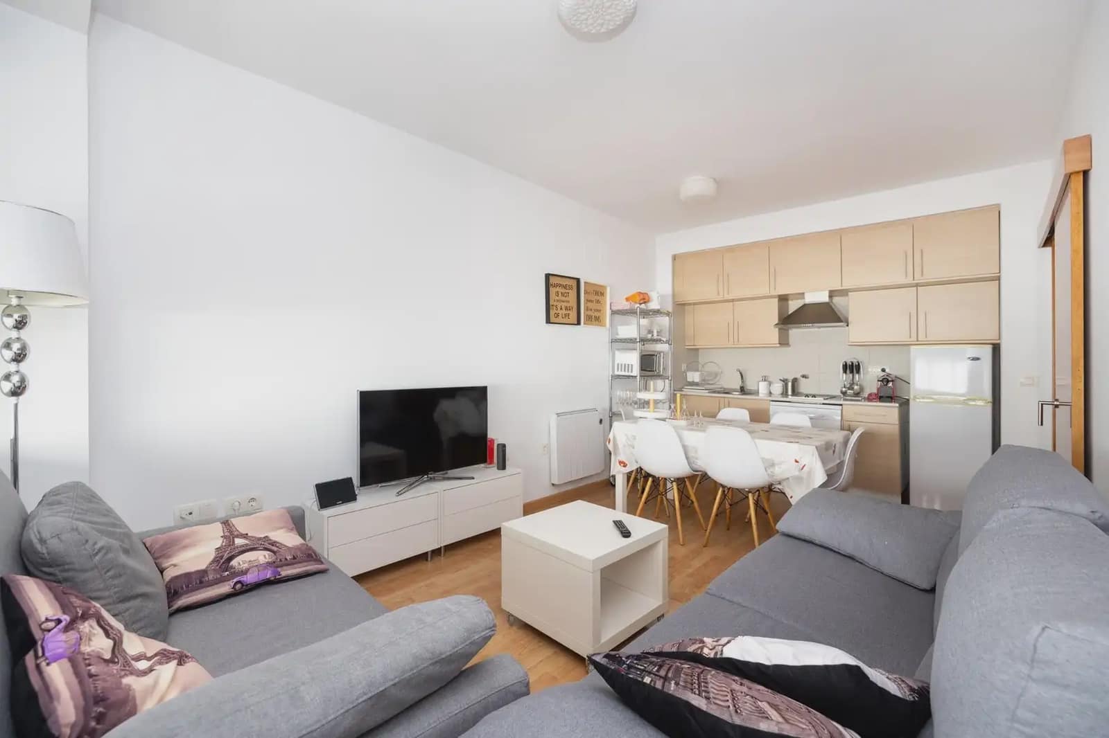 Leilighet til salgs i Sierra Nevada med svømmebasseng garasje - € 199 000 (Ref: 9837357)