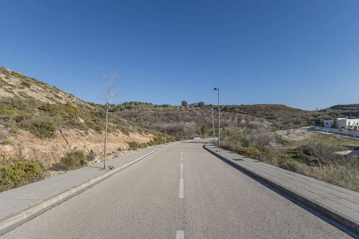 Tontti myytävänä paikassa La Zubia - 65 000 € (Ref: 9837359)