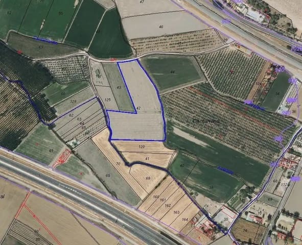 Grunde uden byggetilladelser til salg i Atarfe - € 85.000 (Ref: 9837361)