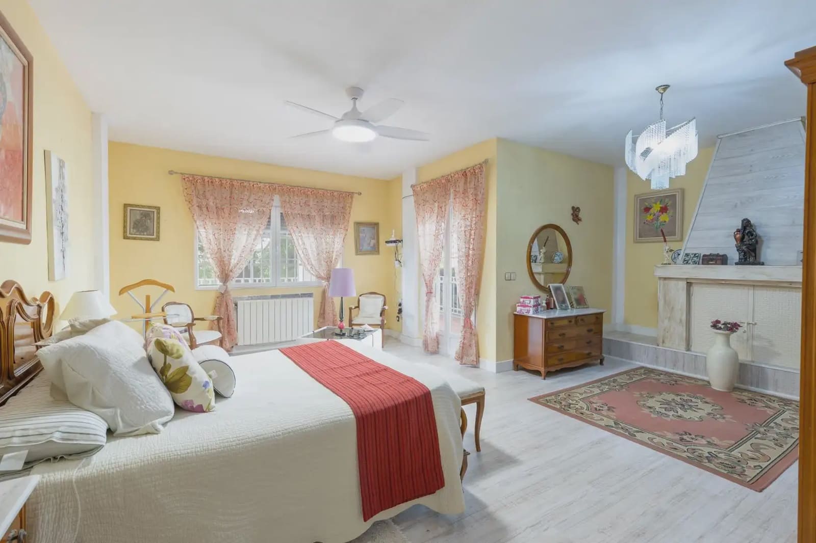 Villa for sale in Otura with pool garage - € 449,000 (Ref: 9837362)