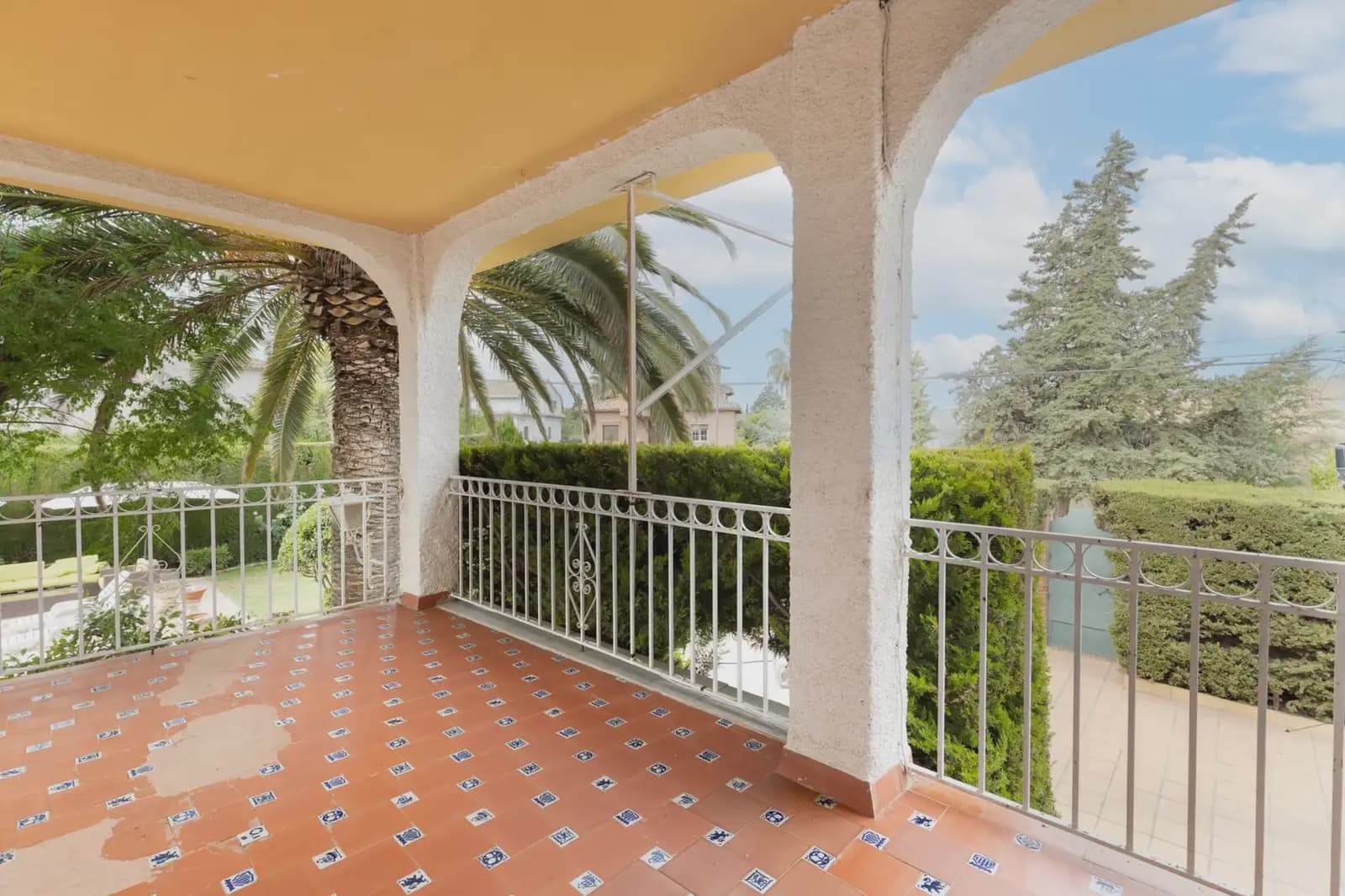 Villa for sale in Otura with pool garage - € 449,000 (Ref: 9837362)