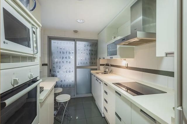 Mieszkanie na sprzedaż w Camino de Ronda - Rosaleda, Miasto Grenada - 695 000 € (Ref: 9837363)