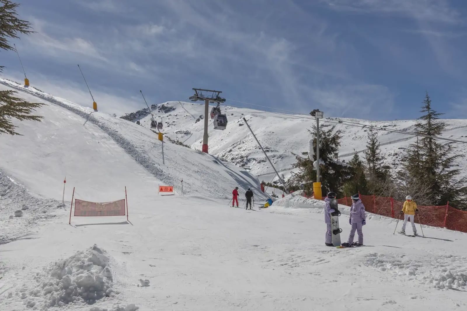 Appartement te koop in Sierra Nevada met garage - € 329.000 (Ref: 9837364)