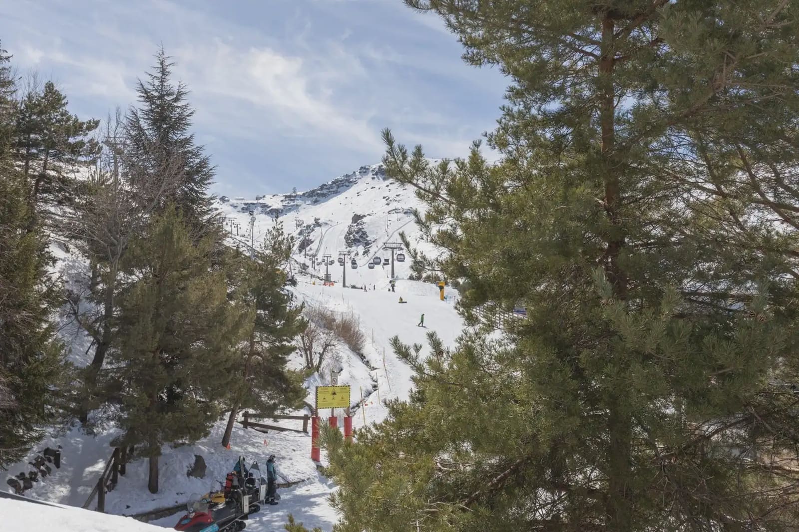 Appartement te koop in Sierra Nevada met garage - € 329.000 (Ref: 9837364)