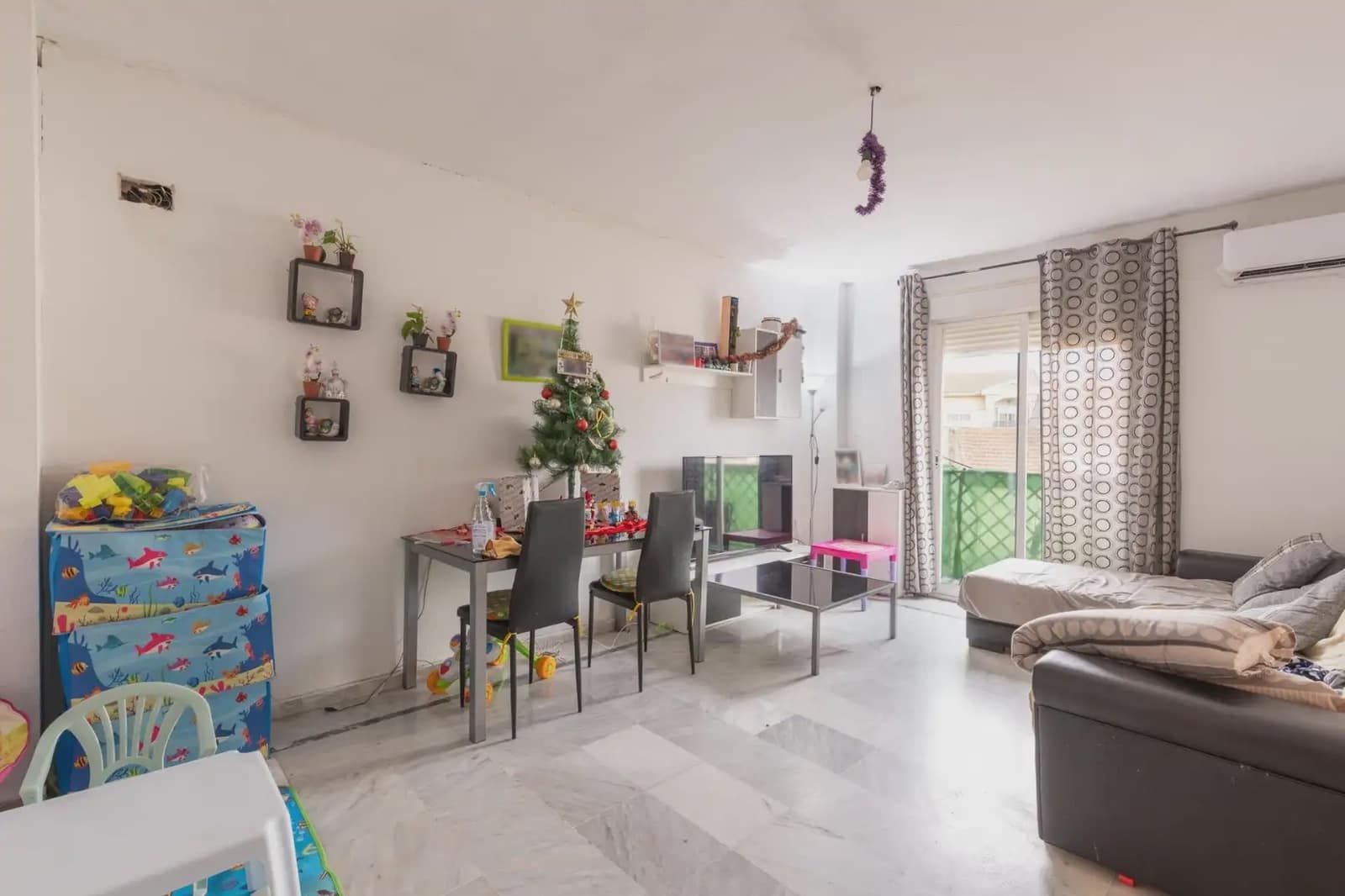 Flat for sale in Fuente Vaqueros - € 79,990 (Ref: 9837366)