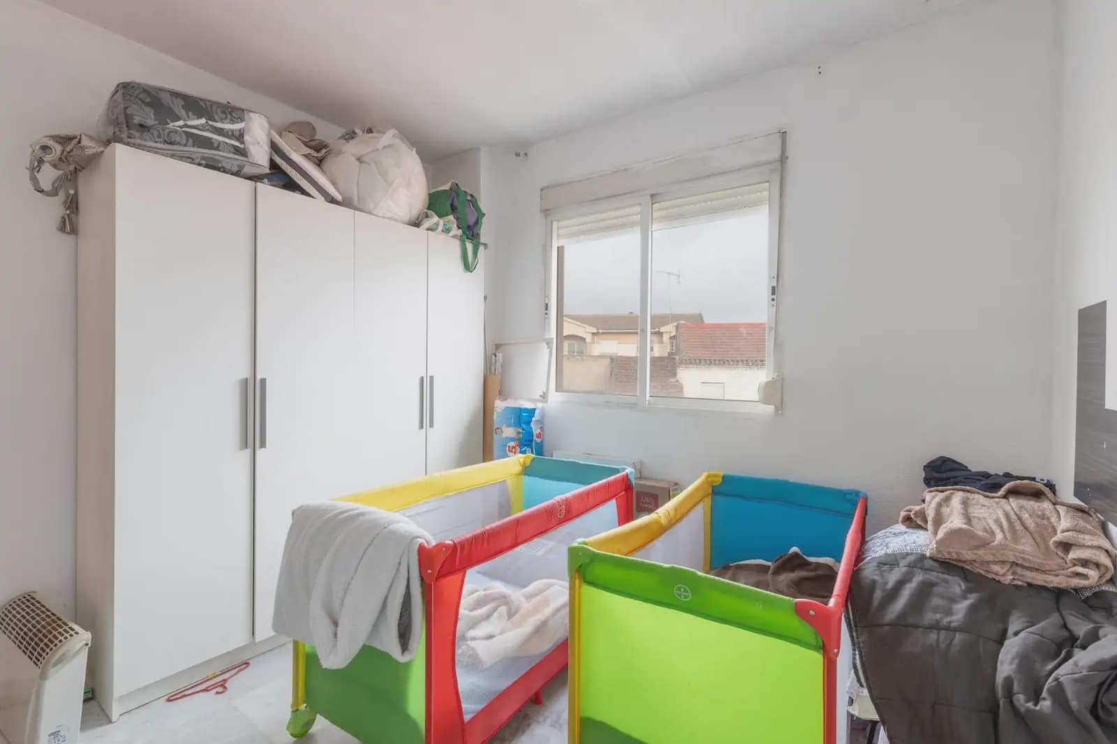 Flat for sale in Fuente Vaqueros - € 79,990 (Ref: 9837366)