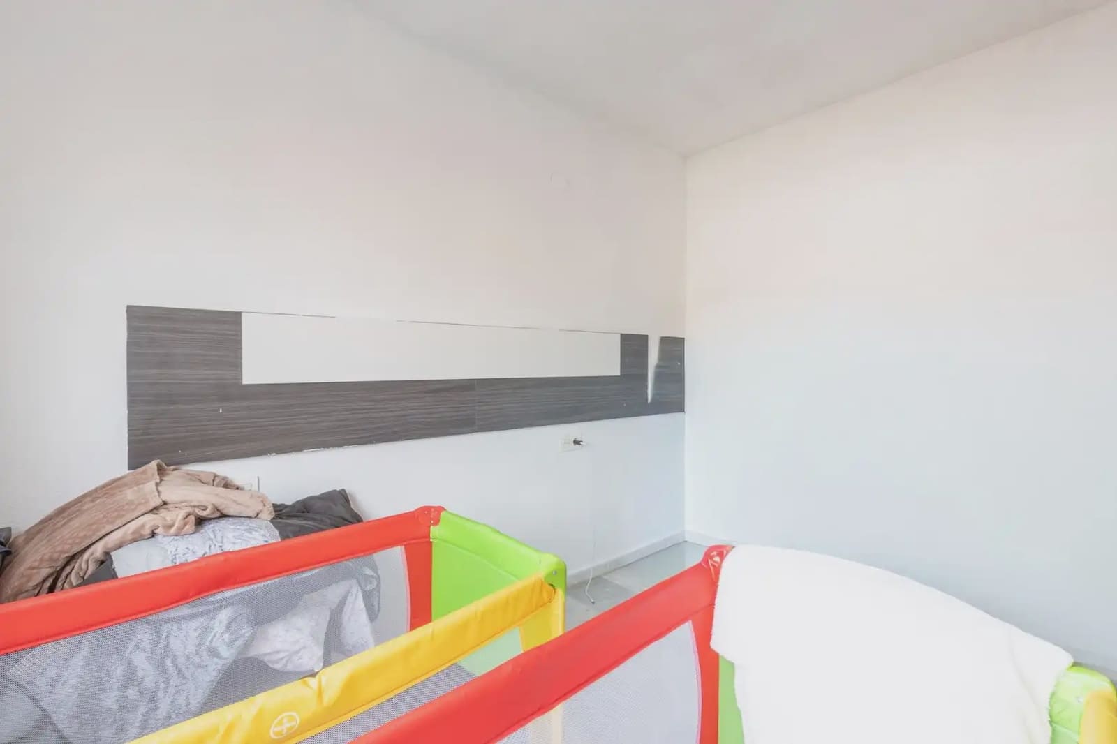 Flat for sale in Fuente Vaqueros - € 79,990 (Ref: 9837366)