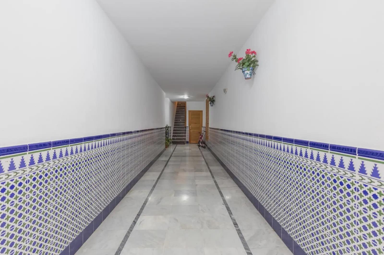 Flat for sale in Fuente Vaqueros - € 79,990 (Ref: 9837366)