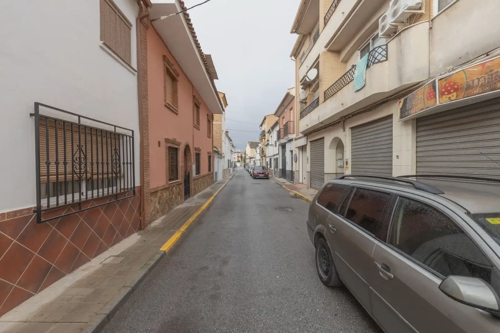 Flat for sale in Fuente Vaqueros - € 79,990 (Ref: 9837366)