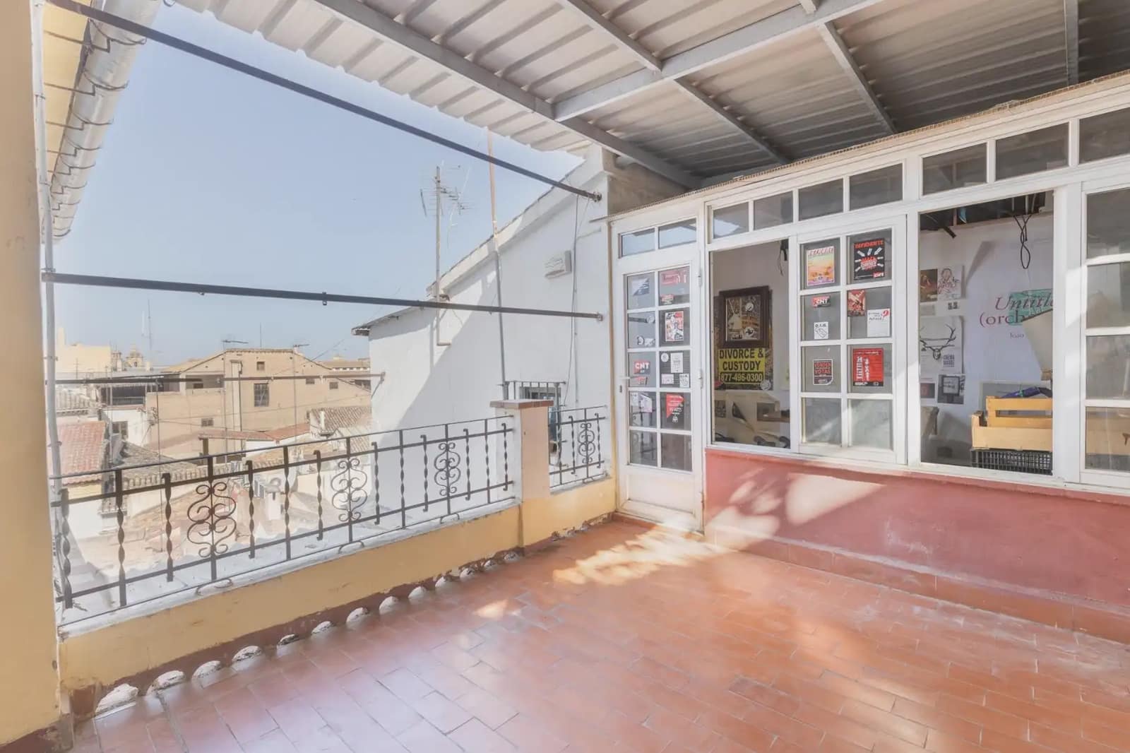 Commercial for sale in Granada city - € 1,500,000 (Ref: 9837367)