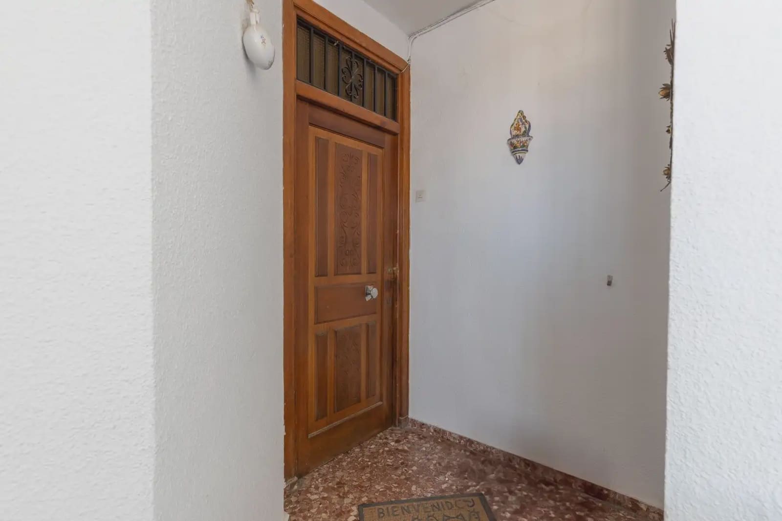 Commercial for sale in Granada city - € 1,500,000 (Ref: 9837367)