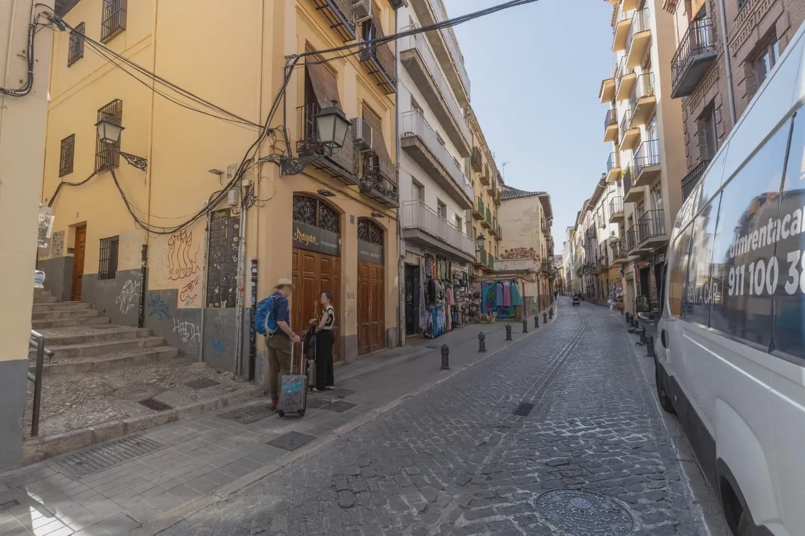Commercial for sale in Granada city - € 1,500,000 (Ref: 9837367)