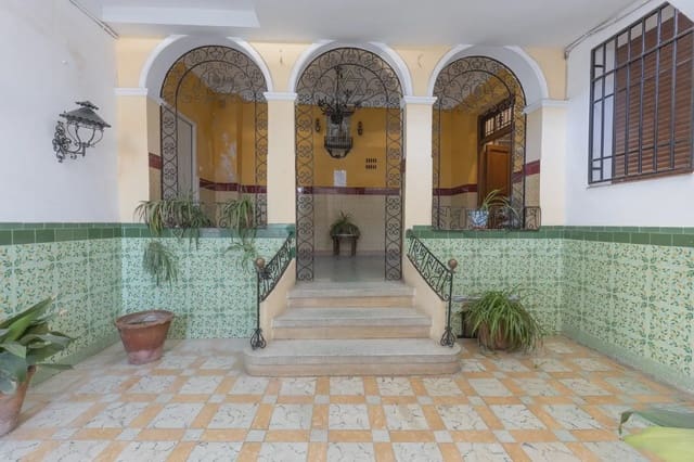 Comercial para venda em Albaicin, Granada cidade - 1 500 000 € (Ref: 9837367)