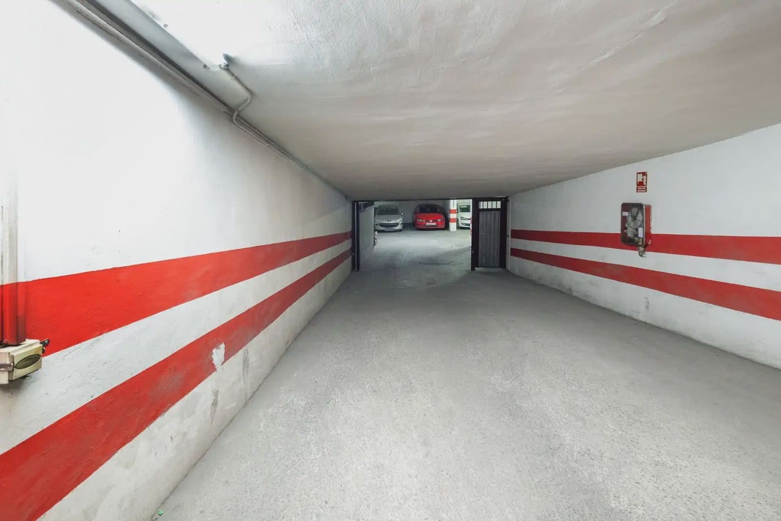 Garage for sale in Granada city - € 28,000 (Ref: 9837368)