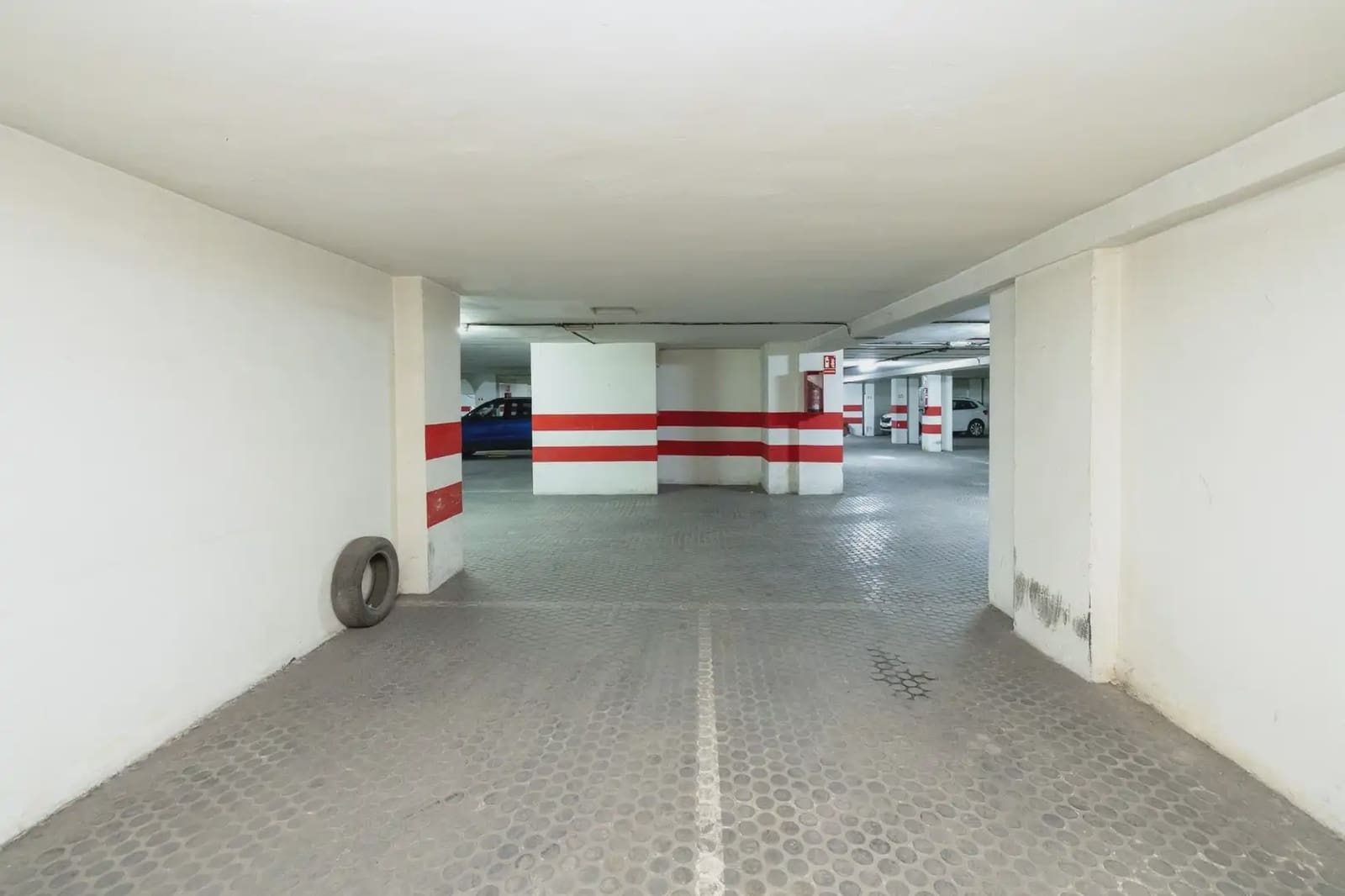 Garage for sale in Granada city - € 28,000 (Ref: 9837368)