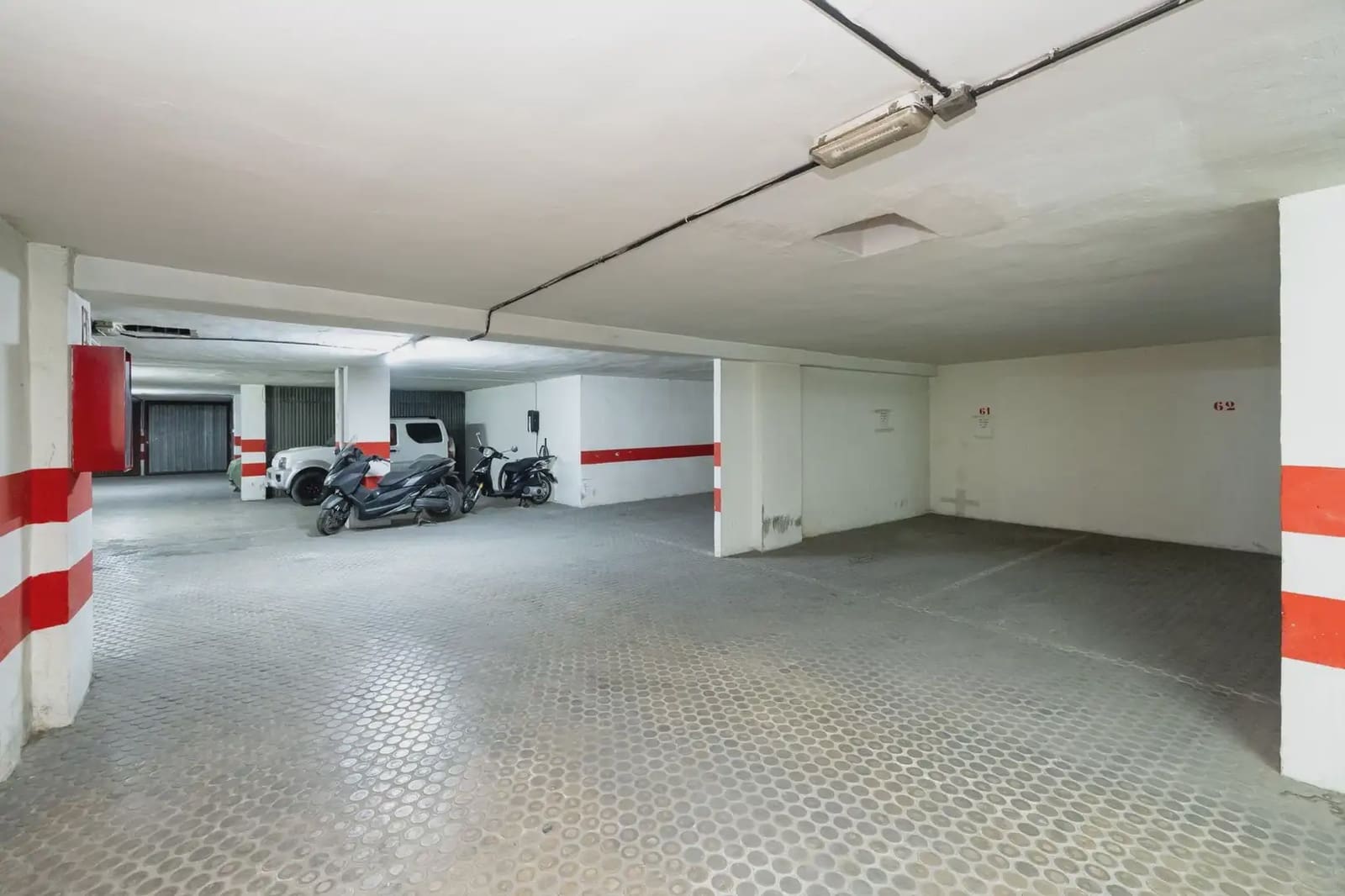 Garage for sale in Granada city - € 28,000 (Ref: 9837368)
