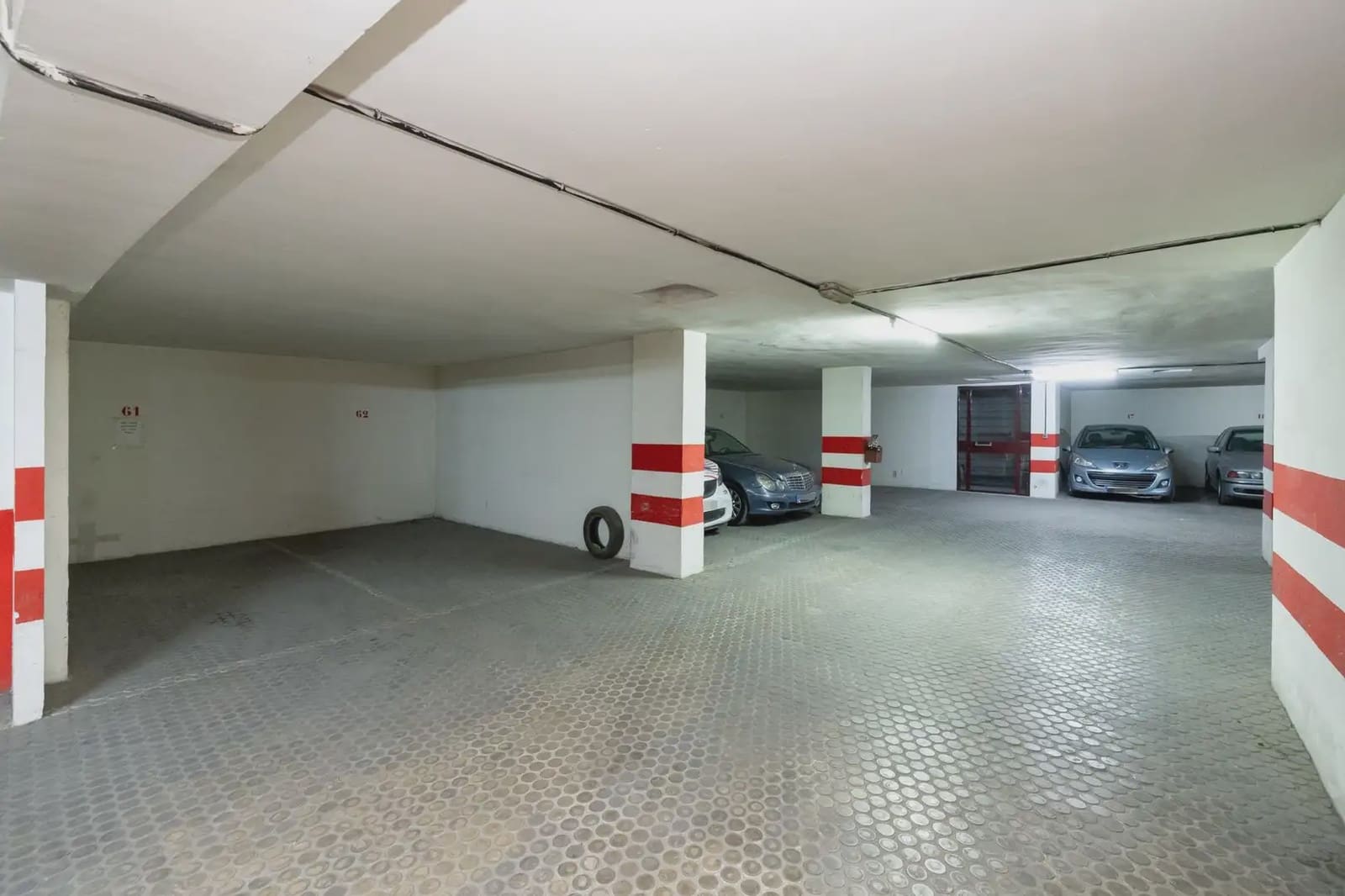Garage for sale in Granada city - € 28,000 (Ref: 9837368)