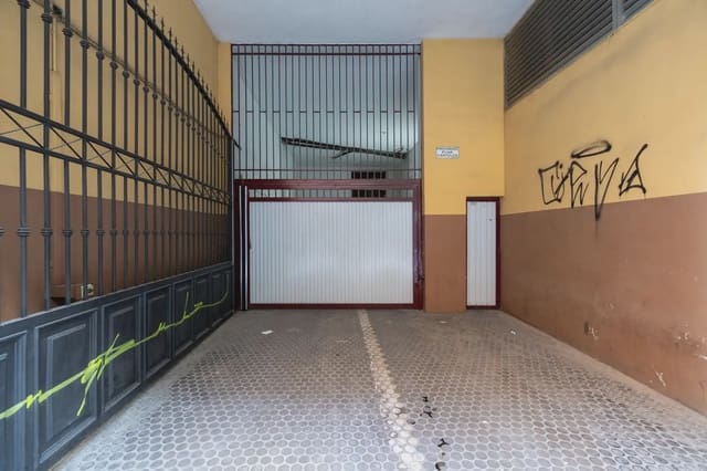 Garage for sale in Camino de Ronda - Rosaleda, Granada city - € 28,000 (Ref: 9837368)