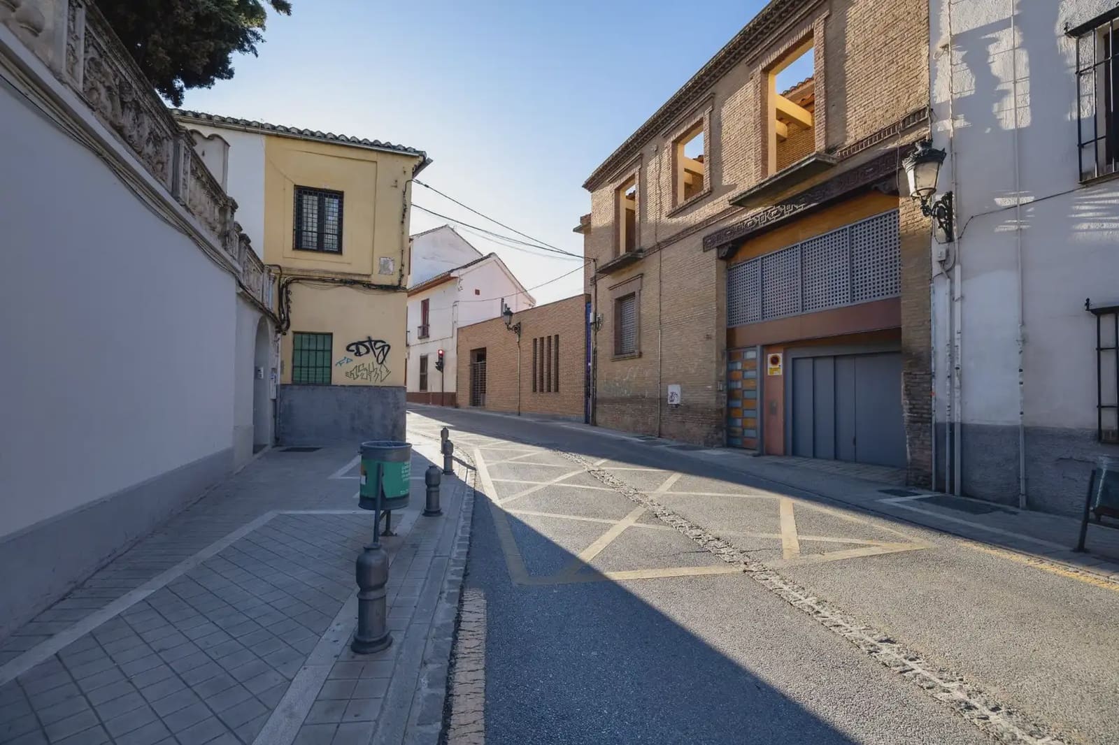 Garage for sale in Granada city - € 60,000 (Ref: 9837369)