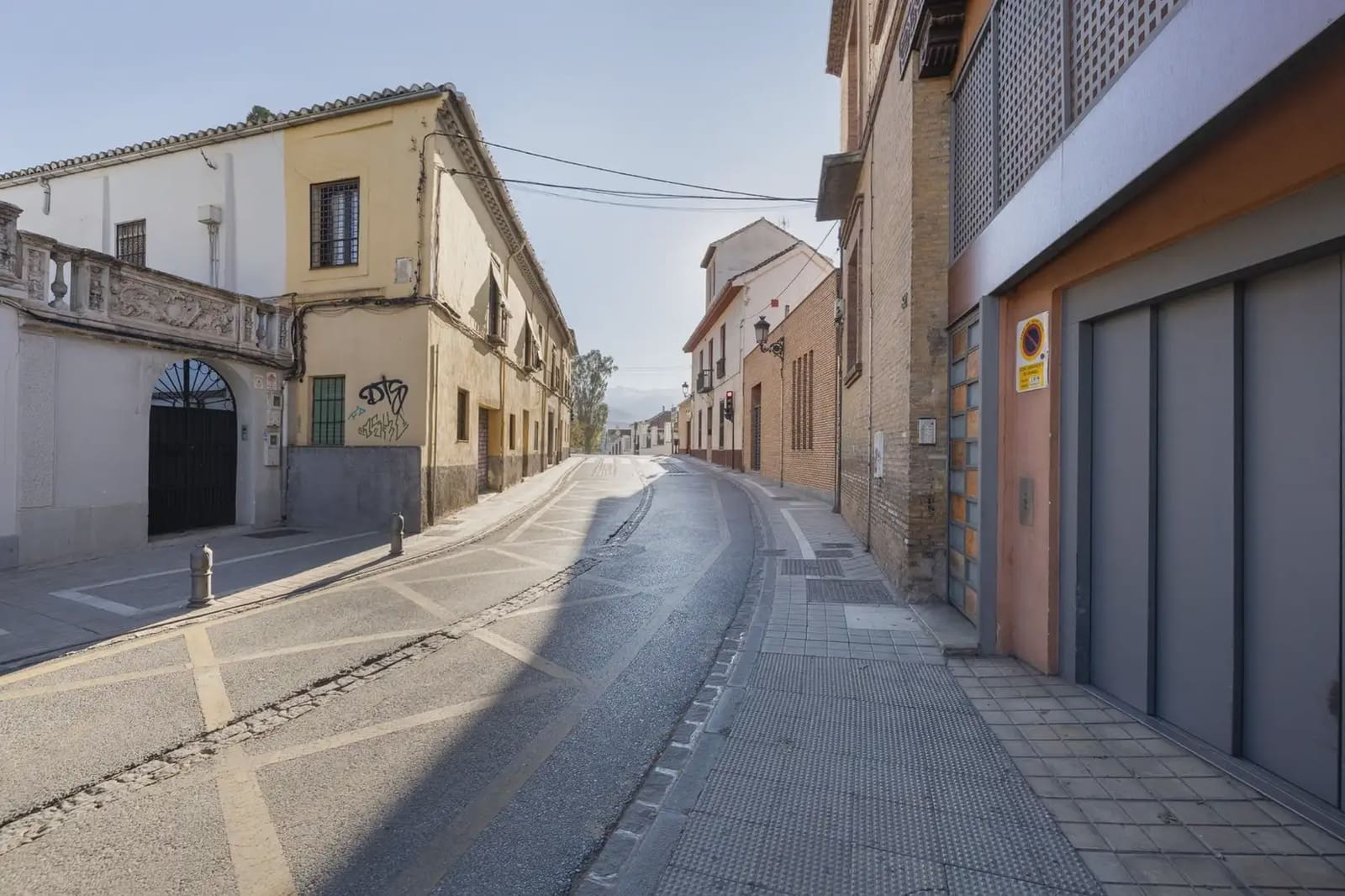 Garage for sale in Granada city - € 60,000 (Ref: 9837369)