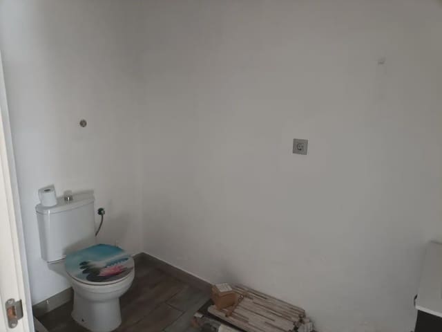 Local Comercial en Albolote en alquiler - 750 € (Ref: 9837372)
