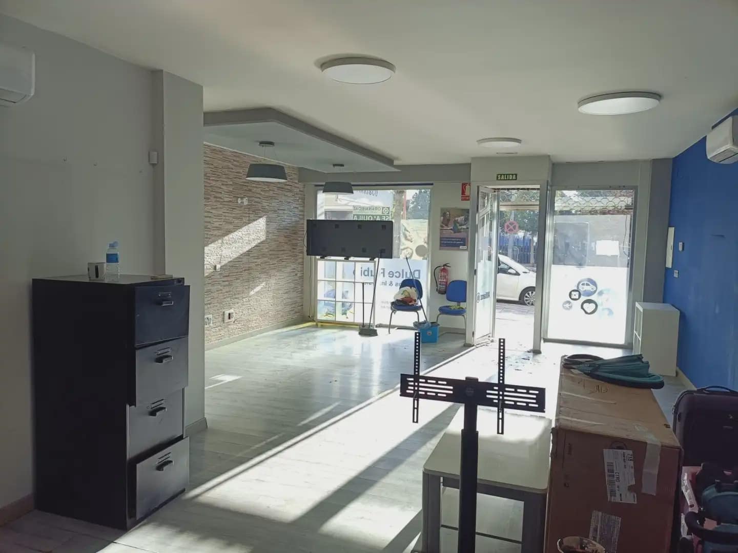 Local Comercial en Albolote en alquiler - 750 € (Ref: 9837372)