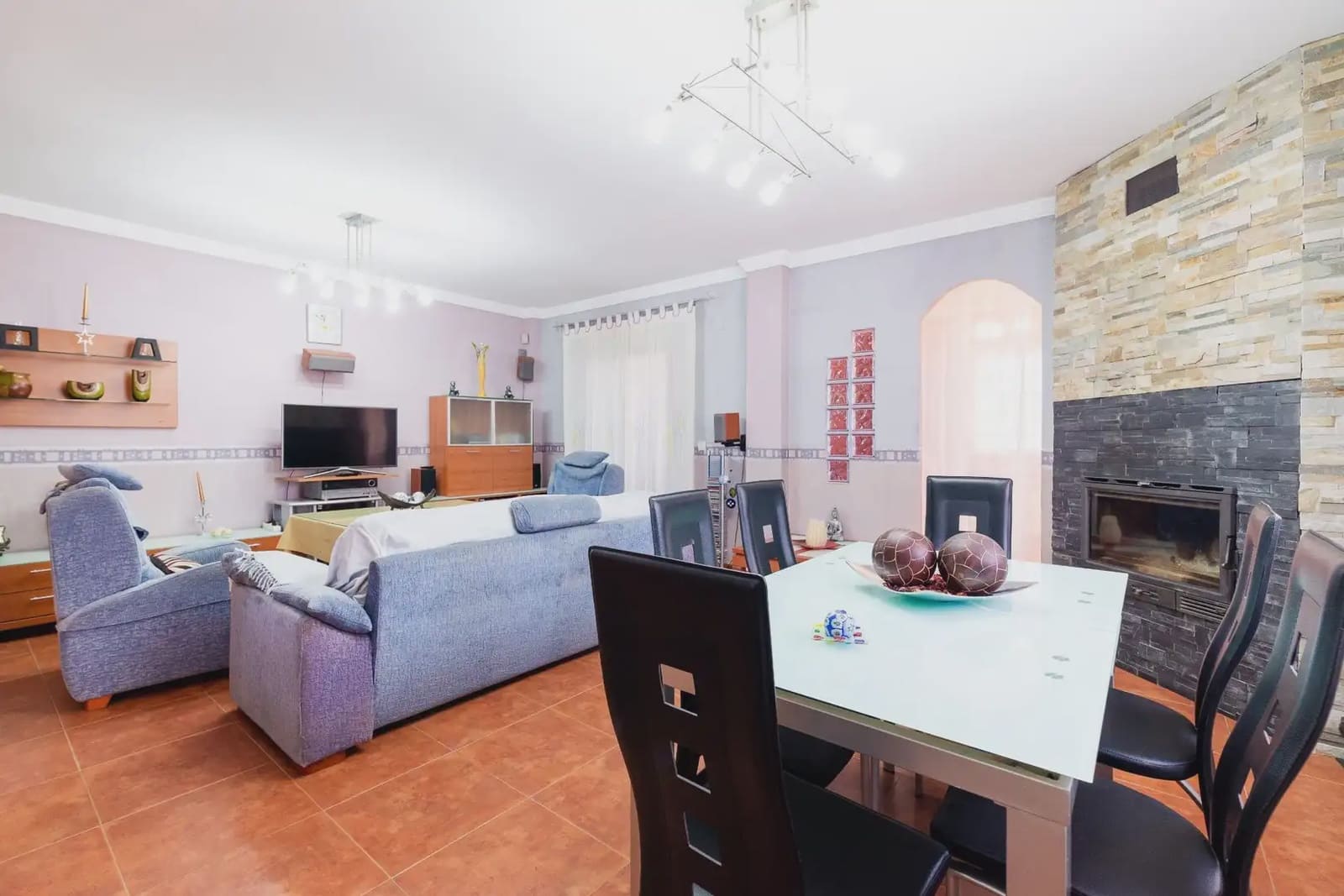 Moradia para venda em Vegas del Genil com piscina garagem - 349 900 € (Ref: 9837373)