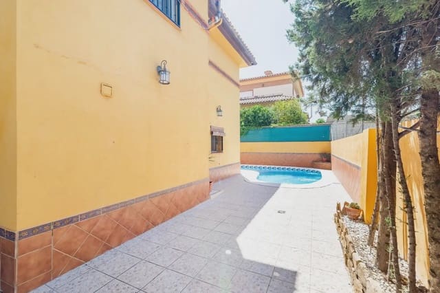 Moradia para venda em Vegas del Genil com piscina garagem - 349 900 € (Ref: 9837373)
