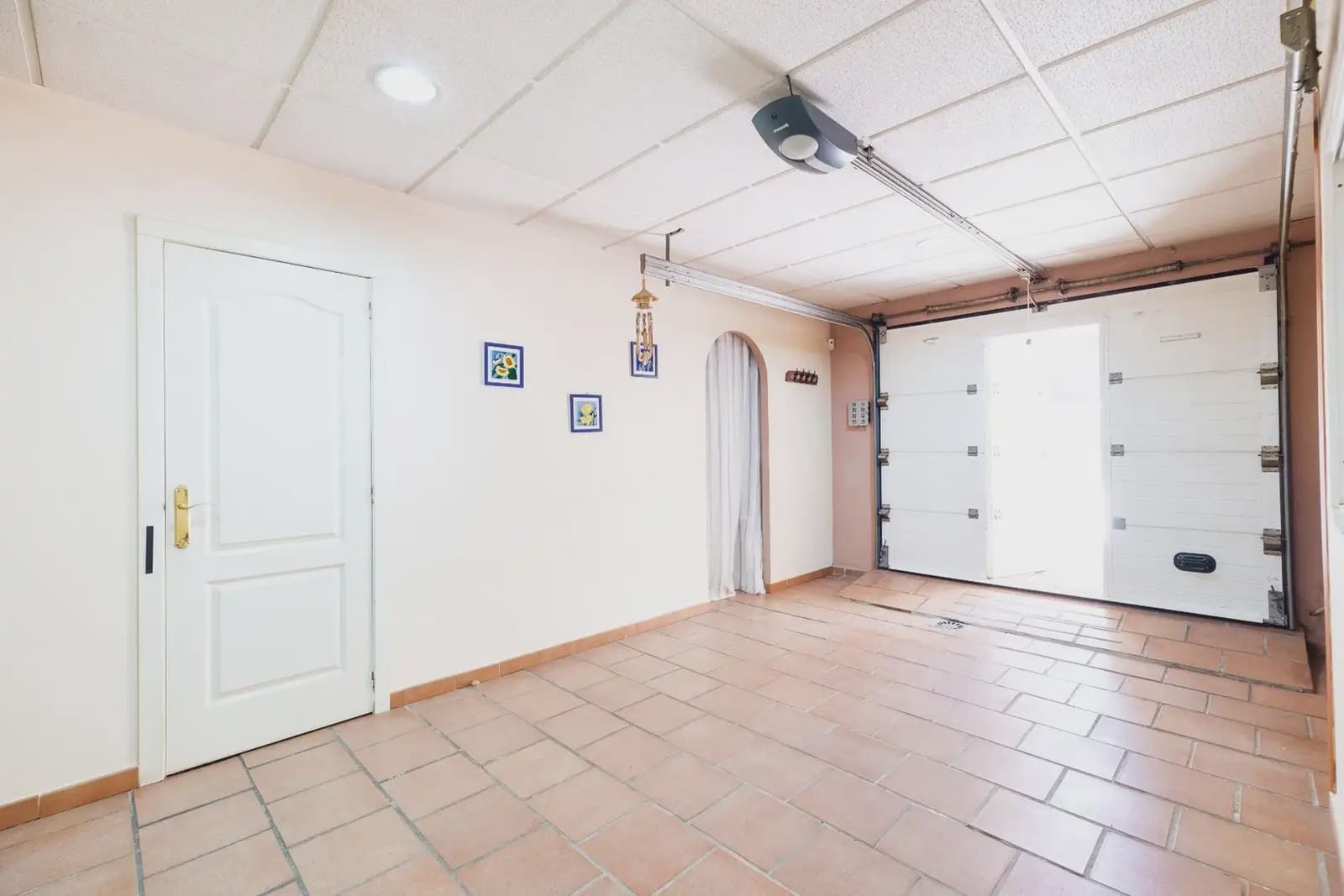 Moradia para venda em Vegas del Genil com piscina garagem - 349 900 € (Ref: 9837373)