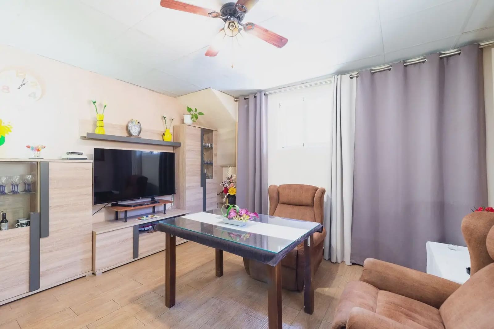 Moradia para venda em Vegas del Genil com piscina garagem - 349 900 € (Ref: 9837373)