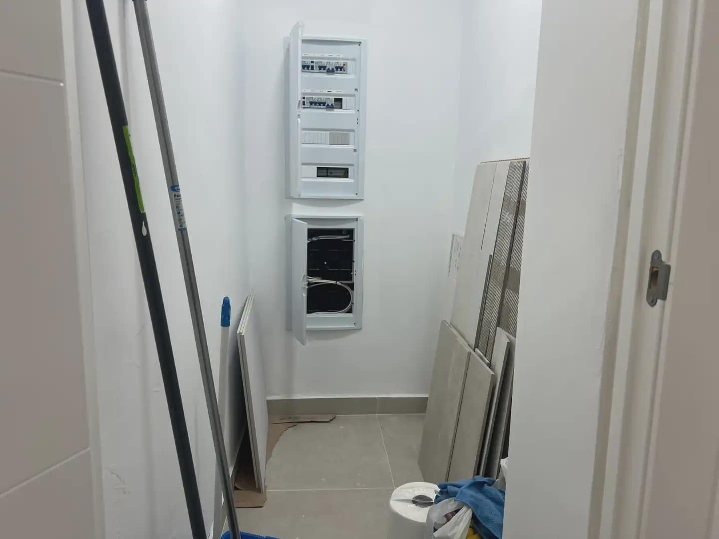 Kommersiell til leie i Granada by - € 2 200 (Ref: 9837374)