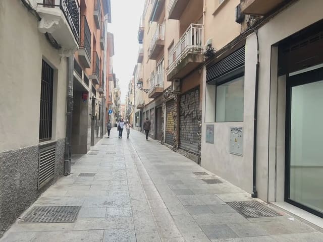 Kommersiell til leie i Centro - Sagrario, Granada by - € 2 200 (Ref: 9837374)