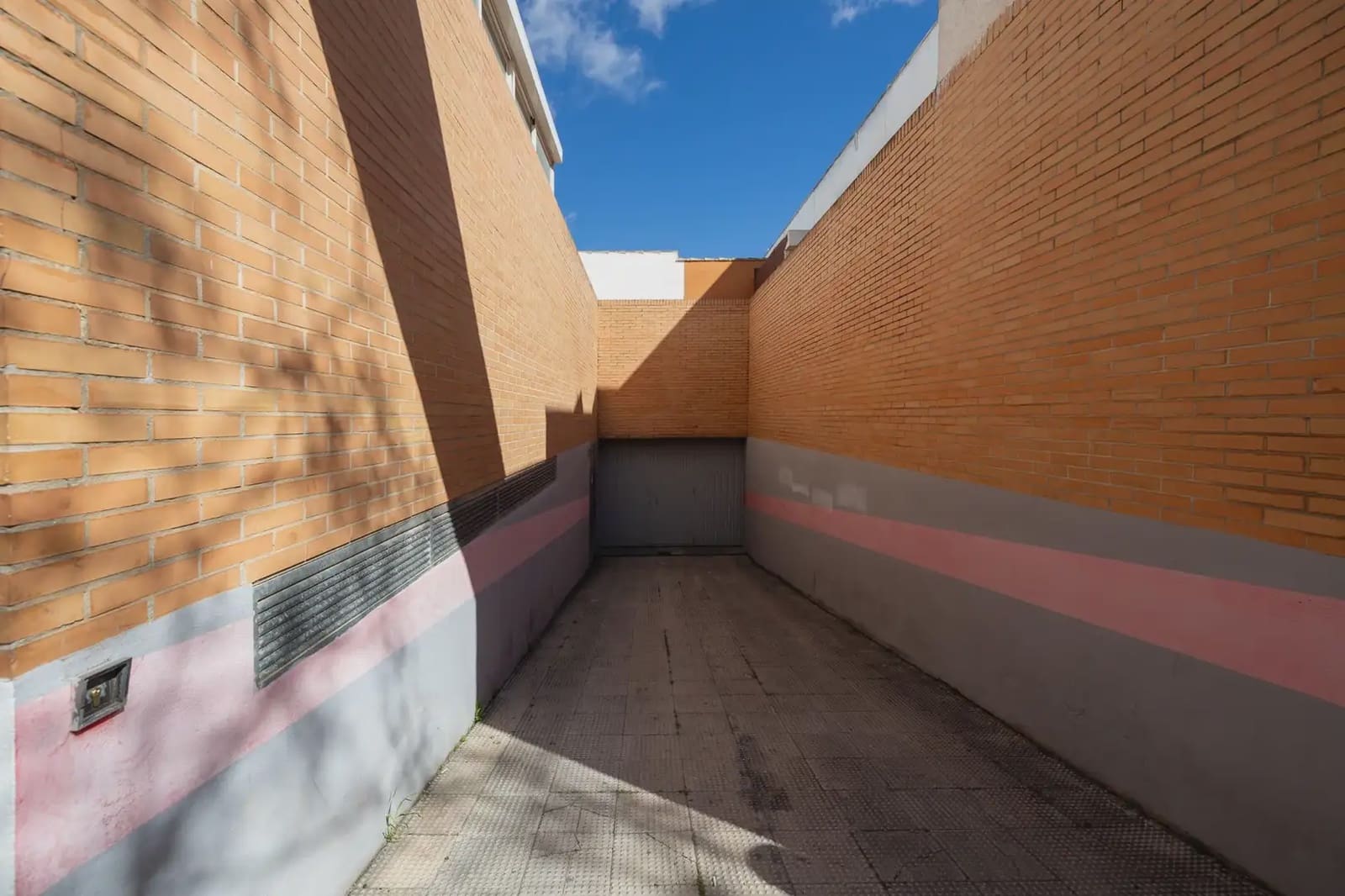 Lejlighed til salg i Albolote med garage - € 170.000 (Ref: 9837377)