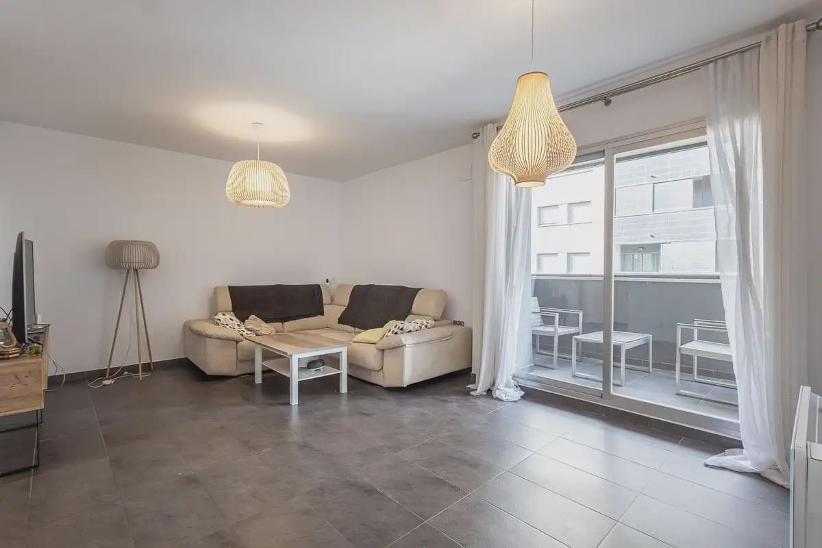 Flat for sale in Alhendin with pool garage - € 250,000 (Ref: 9837378)