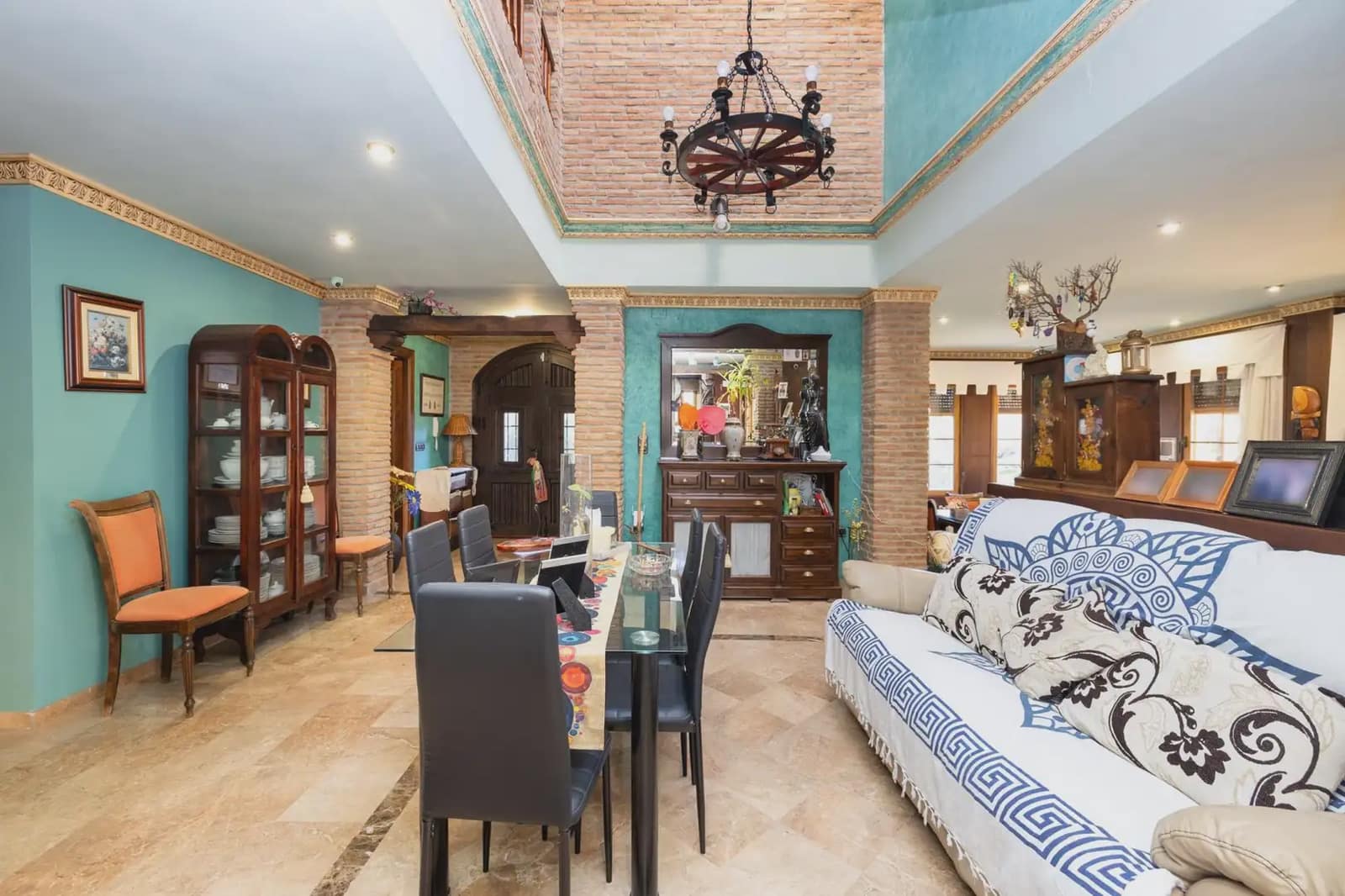 Villa zu verkaufen in El Valle mit Pool Garage - 1.150.000 € (Ref: 9837379)