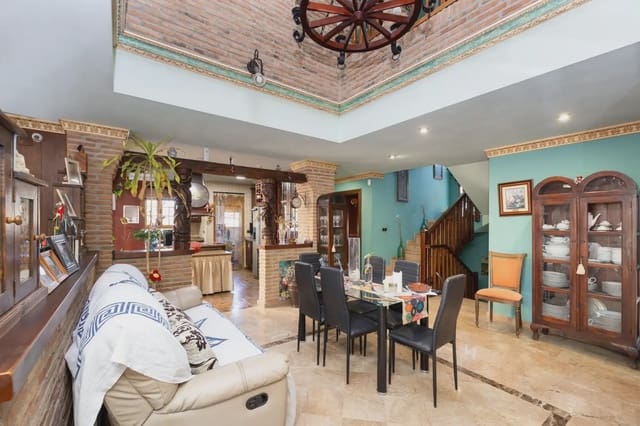 Villa te koop in Melegis, El Valle met zwembad garage - € 1.150.000 (Ref: 9837379)