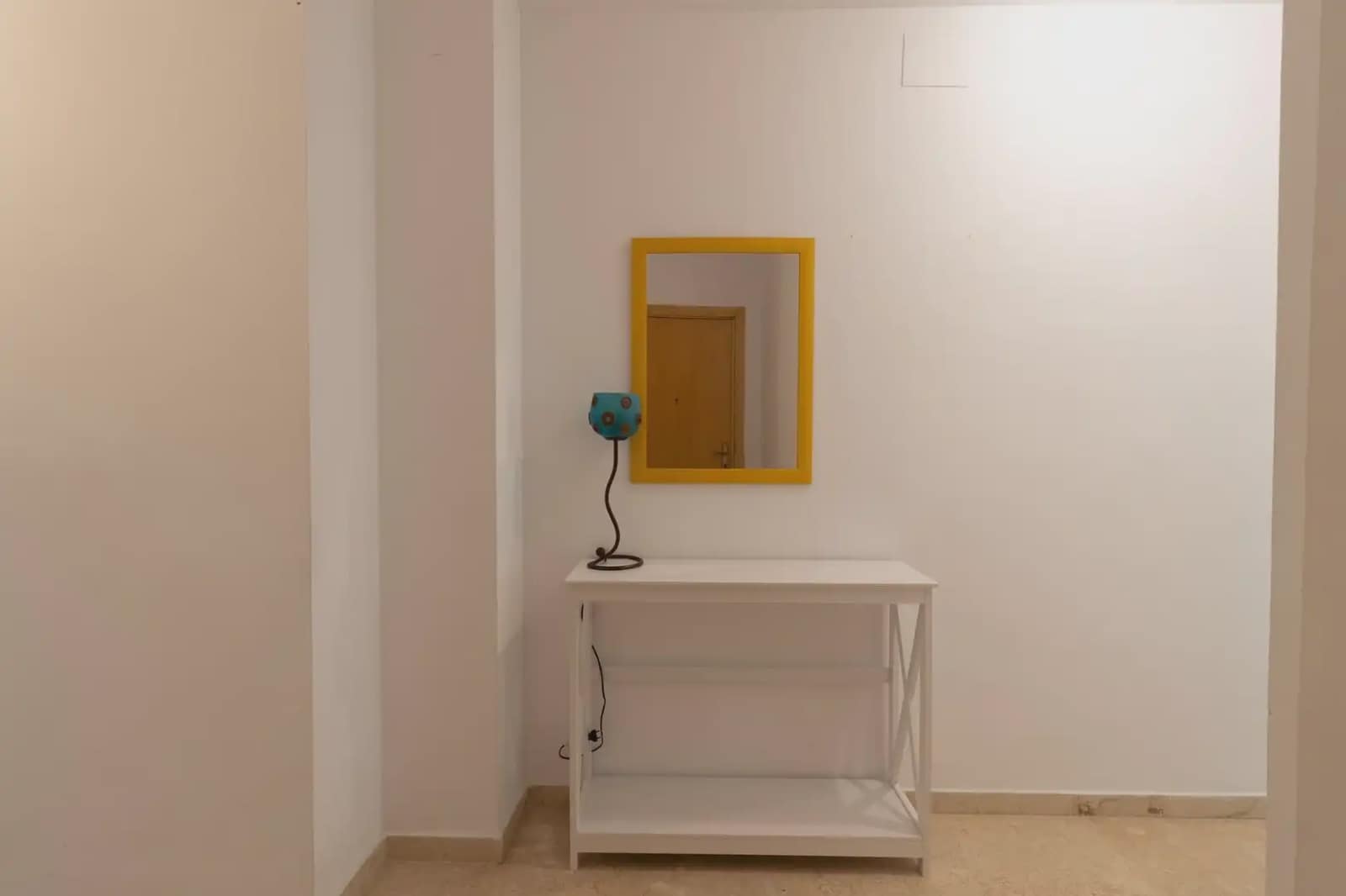 Wohnung zu verkaufen in Granada Stadt - 270.000 € (Ref: 9837381)