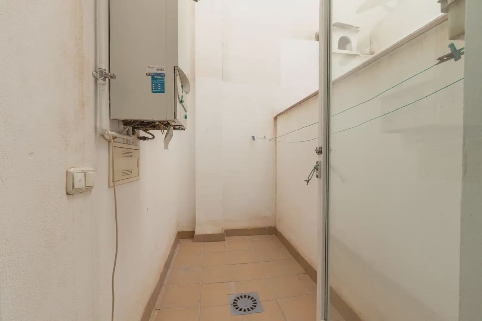 Wohnung zu verkaufen in Granada Stadt - 270.000 € (Ref: 9837381)