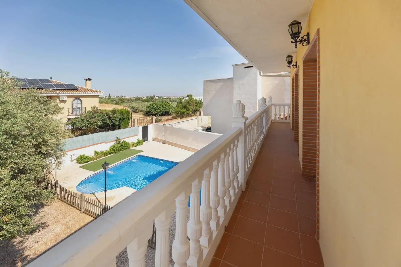 Villa for sale in Ogijares with pool garage - € 365,000 (Ref: 9837382)