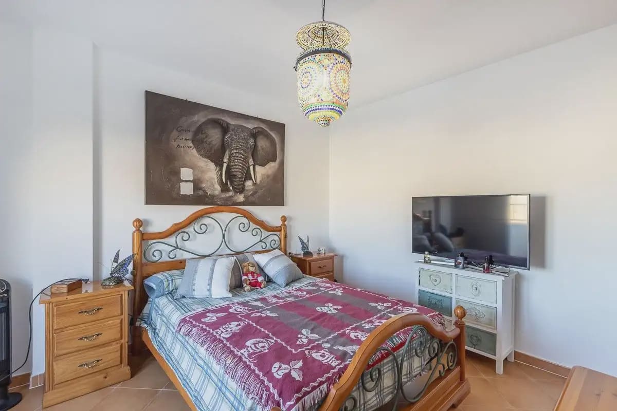 Flat for sale in Las Gabias with garage - € 190,000 (Ref: 9837383)
