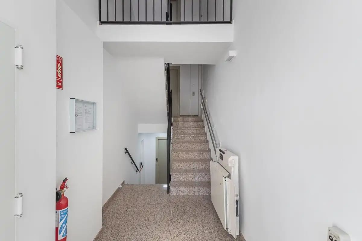 Flat for sale in Las Gabias with garage - € 190,000 (Ref: 9837383)
