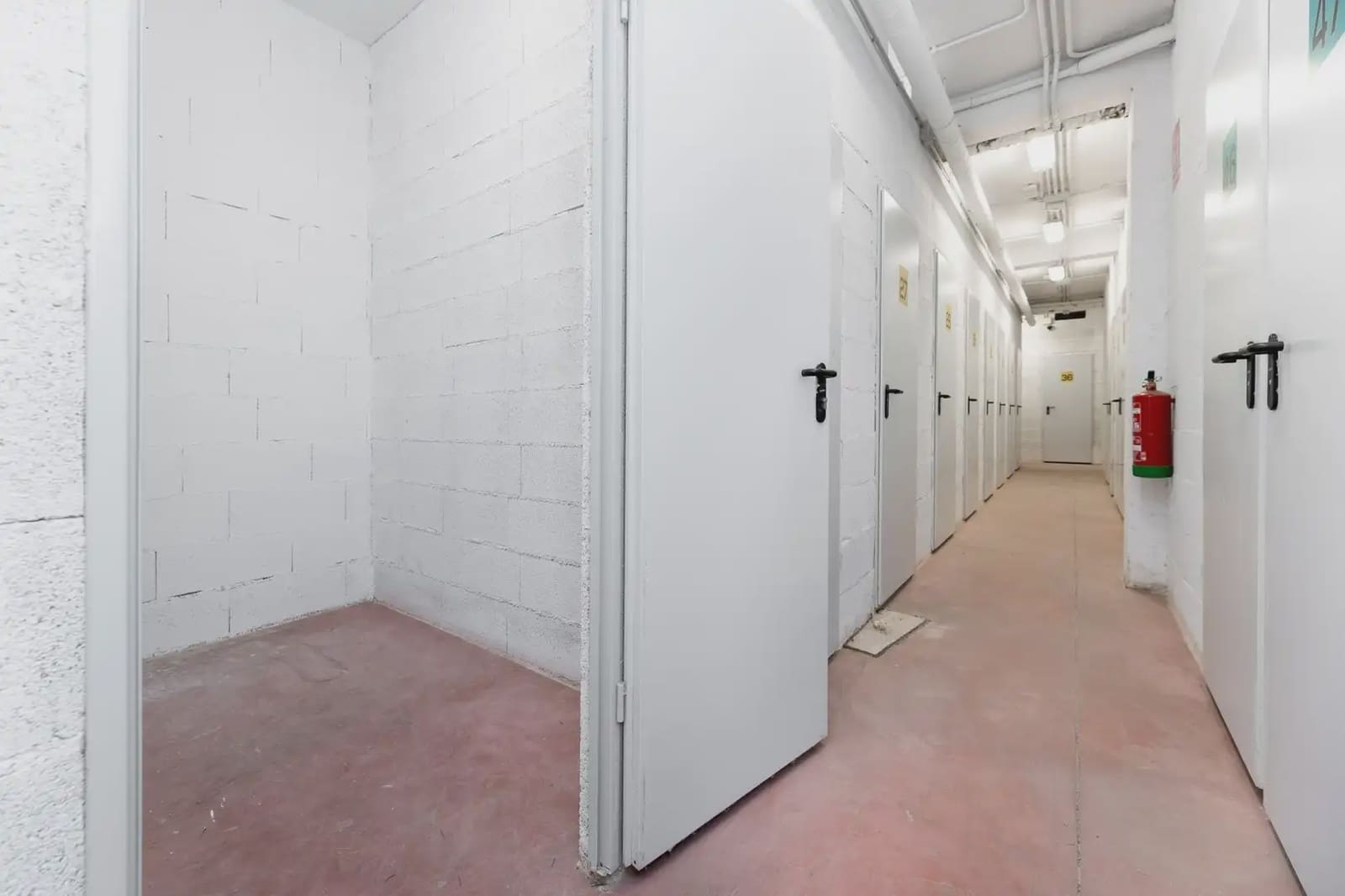 Virksomhed til salg i Granada by - € 535.000 (Ref: 9837385)